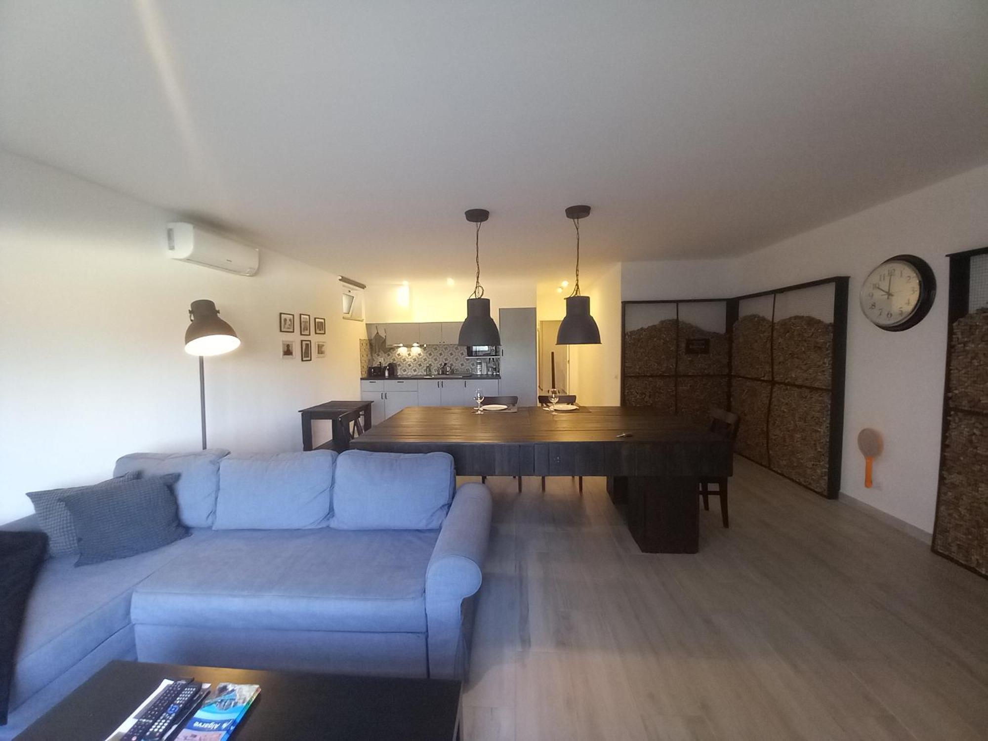Belch1952 Apartment *